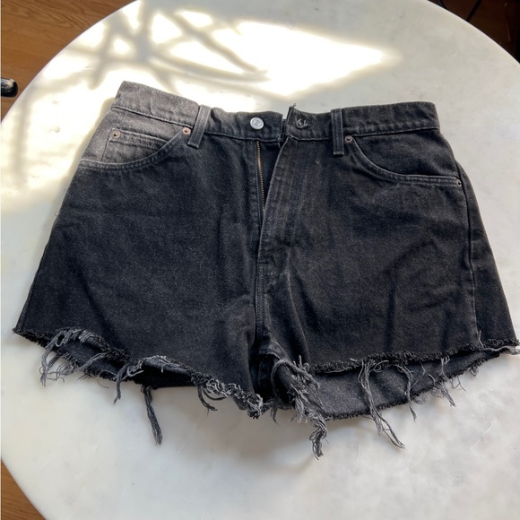 Levi's 961 loose fit straight leg cut off frayed raw hem denim jean black shorts - Picture 1 of 3